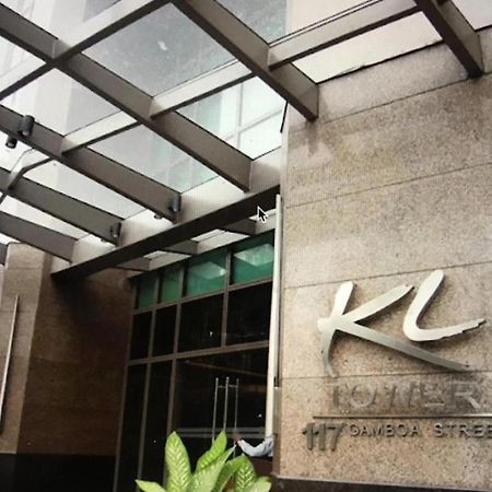 One Bedroom Apartment With Netflix At Greenbelt Makati 마닐라 외부 사진