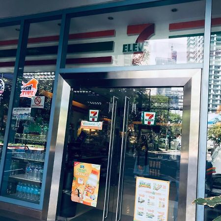 One Bedroom Apartment With Netflix At Greenbelt Makati 마닐라 외부 사진