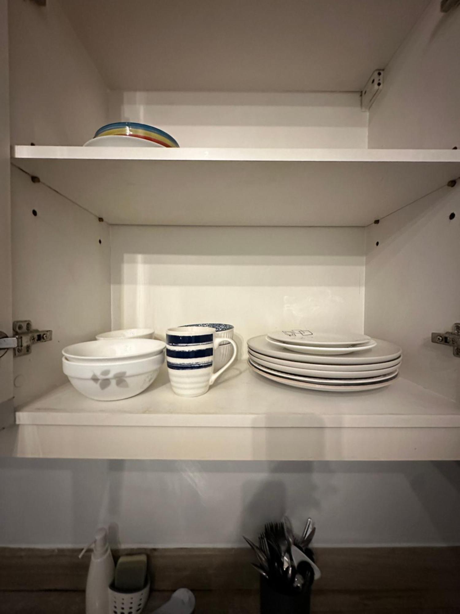 One Bedroom Apartment With Netflix At Greenbelt Makati 마닐라 외부 사진